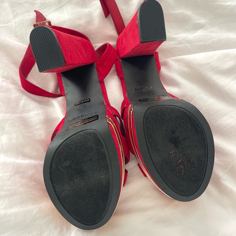 Red & Gold Heels❤️ - Picture 4 of 6